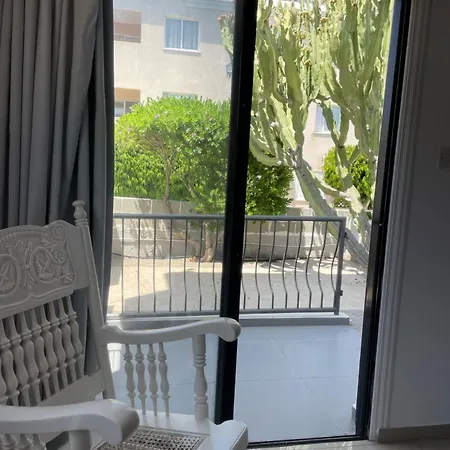 Ξενοδοχείο με διαμερίσματα Valentina Apartments Seaside Living In Paphos Πάφος