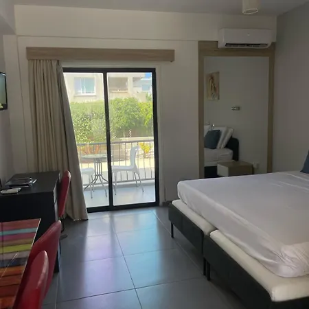 Valentina Apartments Seaside Living In Paphos Pafos